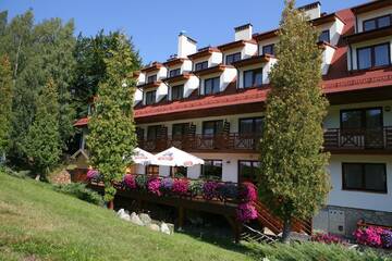 Фото Отель Ski Hotel г. Пивнична 1